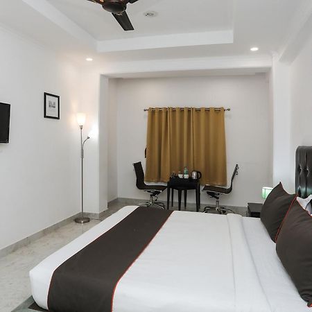 Collection O Residency Near Dwarka Sector 21 Metro Station Hotel Kapas Hera Kültér fotó