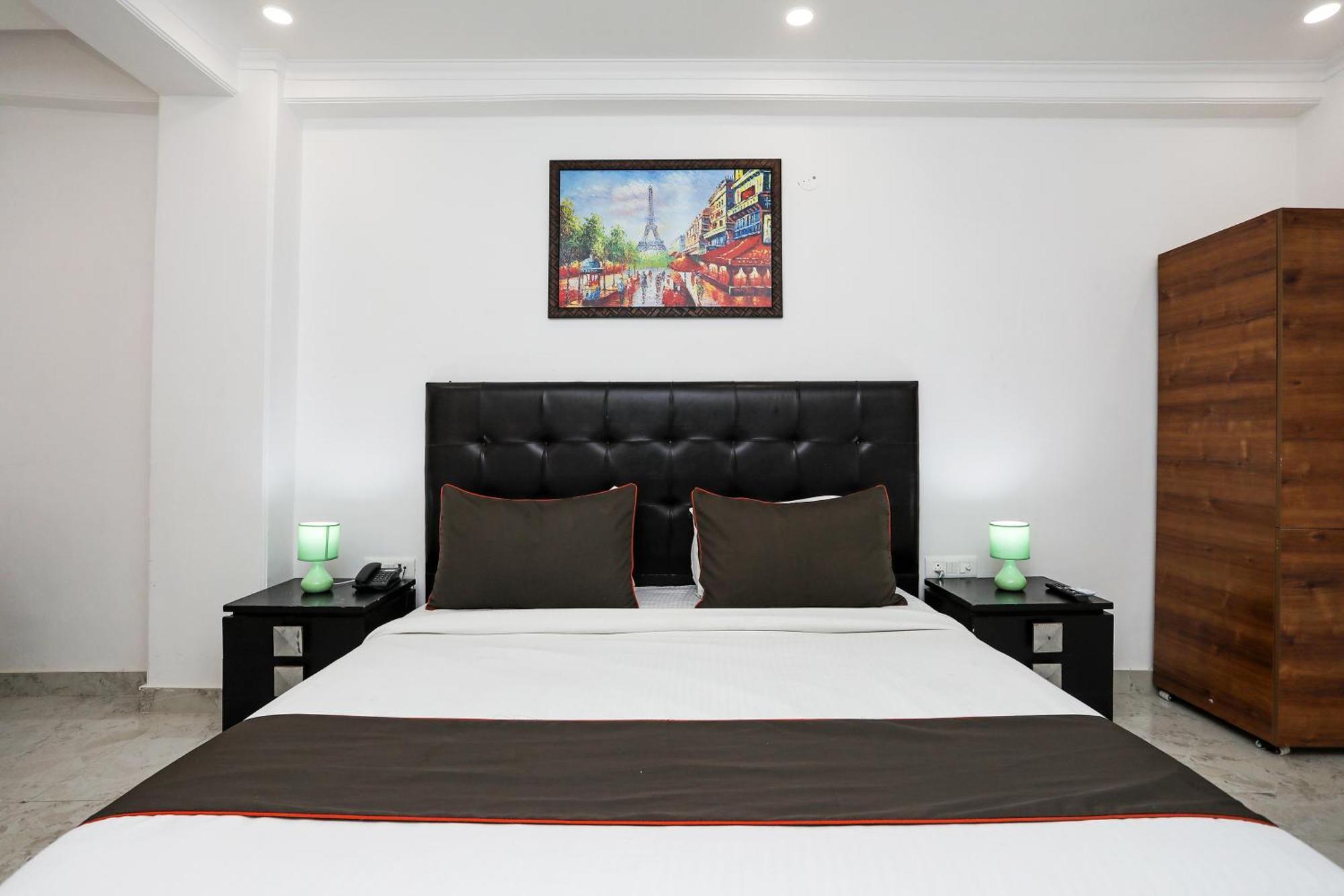 Collection O Residency Near Dwarka Sector 21 Metro Station Hotel Kapas Hera Kültér fotó