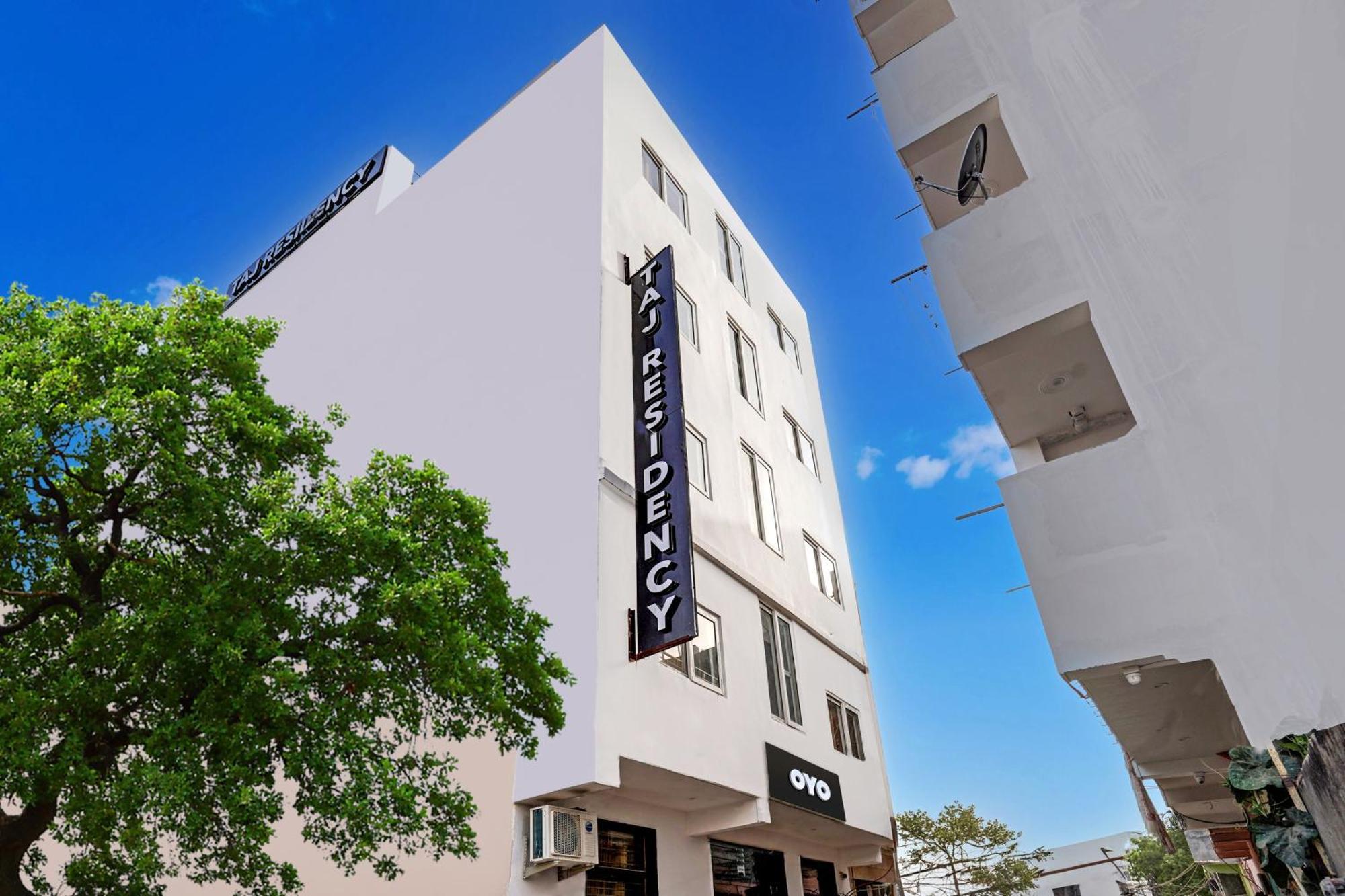 Collection O Residency Near Dwarka Sector 21 Metro Station Hotel Kapas Hera Kültér fotó