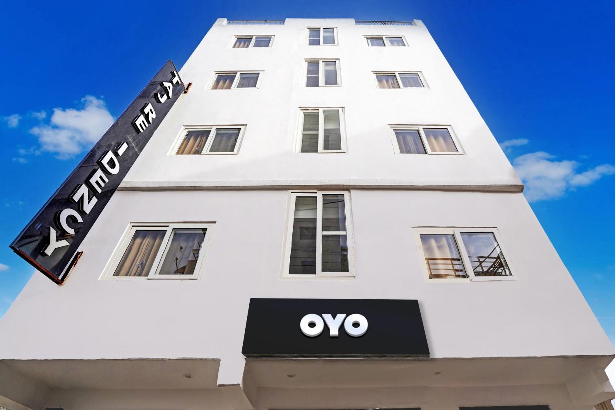 Collection O Residency Near Dwarka Sector 21 Metro Station Hotel Kapas Hera Kültér fotó